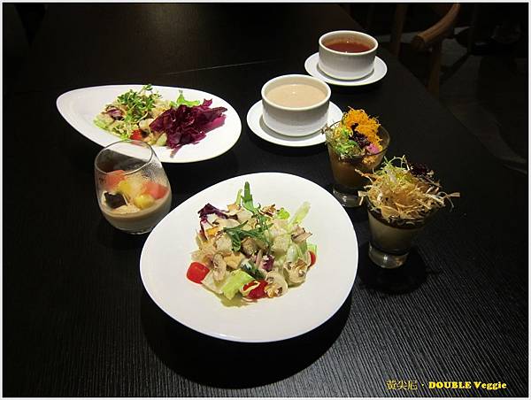 高雄苓雅區=<試吃>Double Veggie 蔬活食堂 一種環遊世界的概念蔬食=-Double Veggie 高雄苓雅區=<試吃>Double Veggie 蔬活食堂 一種環遊世界的概念蔬食=-Double Veggie