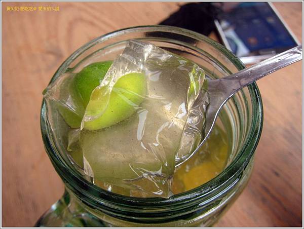 嘉義奮起湖=<食>愛玉伯ㄟ厝~來到奮起湖也要清涼一下,不可錯過的野生愛玉= 嘉義奮起湖=<食>愛玉伯ㄟ厝~來到奮起湖也要清涼一下,不可錯過的野生愛玉=