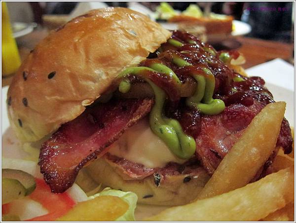 新竹=<食>喬桌子廚房(巨城店)~夜晚也能吃到豐盛早午餐=-喬桌子廚房(巨城店) 新竹=<食>喬桌子廚房(巨城店)~夜晚也能吃到豐盛早午餐=-喬桌子廚房(巨城店)