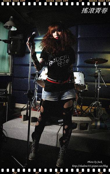 ROCK 018.JPG ROCK 018.JPG