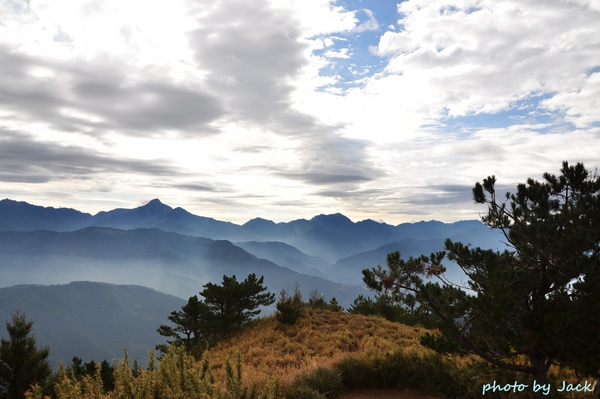 美麗的山巒 美麗的山巒