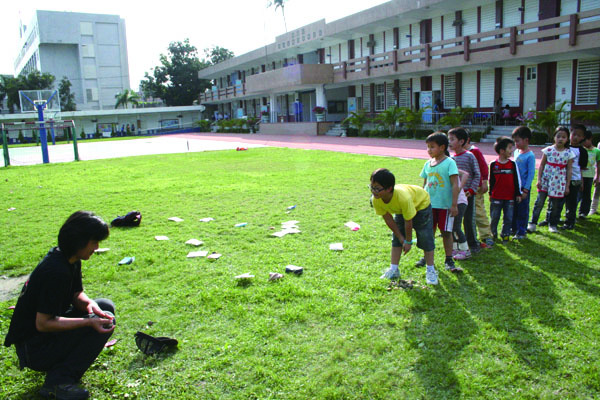 大家丟果子球 大家丟果子球