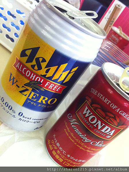 無酒精的啤酒很微妙,右邊的咖啡我愛:))