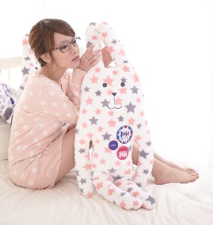 彩色星星小兔長抱枕