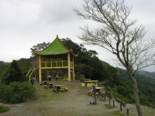 051.jpg 051.jpg
