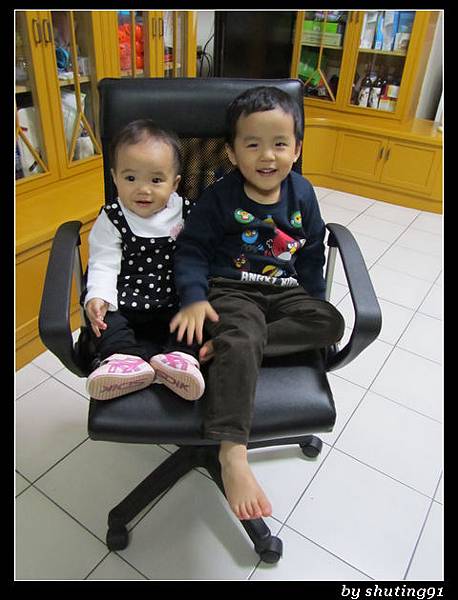 121210 3Y2M b 家裡玩 (8)