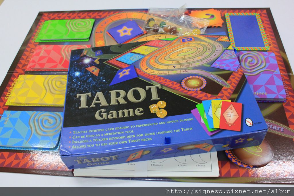 The Tarot Game-04.jpg