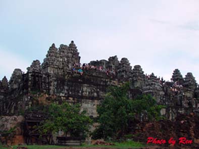 0530-phnom bakheng40.jpg 0530-phnom bakheng40.jpg