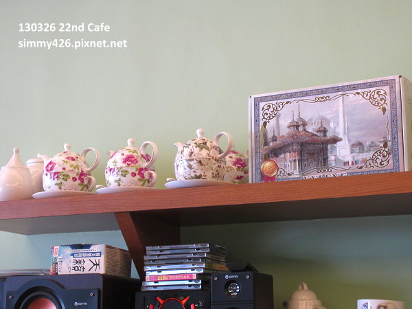 22nd Cafe(8)