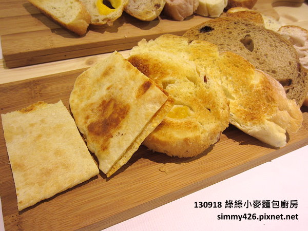 經典烤盤餐 麵包(2)