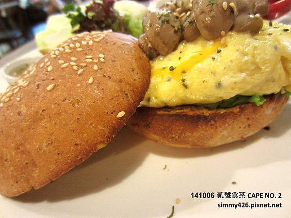 141006 好樂日式洋蔥起司漢堡‧磨菇蛋(3).jpg 141006 好樂日式洋蔥起司漢堡‧磨菇蛋(3).jpg