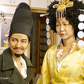 1384015355-3201553065