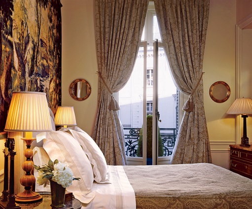 09_spaces.jpg 09_spaces.jpg