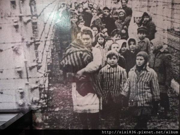 被送進集中營的猶太婦女及兒童