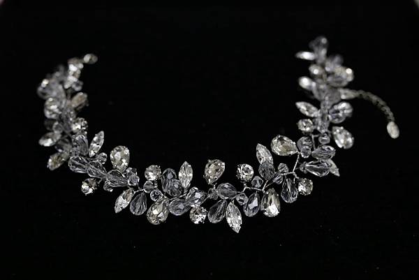 新娘飾品│水晶髮帶、八心八箭鋯石項鍊 - 新秘Yuki, 新娘秘書, 台北新秘, 高雄新秘, 新秘彩妝造型, 白色夢幻新秘Yuki, 婚禮婚紗造型, 自助婚紗造型, 婚紗造型, 新娘彩妝造型, 婚禮彩妝造型, 婚紗造型, 自然風格造型, 花草風新秘造型, 花藝設計, 新娘捧花, 新娘飾品, 婚紗飾品, 婚紗捧花 1391352378-938135740_n - 新秘Yuki, 新娘秘書, 台北新秘, 高雄新秘, 新秘彩妝造型, 白色夢幻新秘Yuki, 婚禮婚紗造型, 自助婚紗造型, 婚紗造型, 新娘彩妝造型, 婚禮彩妝造型, 婚紗造型, 自然風格造型, 花草風新秘造型, 花藝設計, 新娘捧花, 新娘飾品, 婚紗飾品, 婚紗捧花