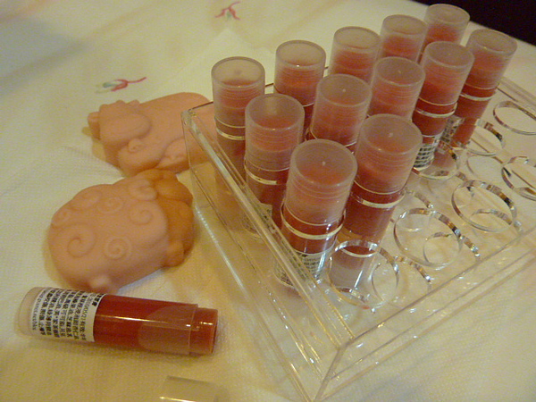 D100521-紫草膏.JPG D100521-紫草膏.JPG