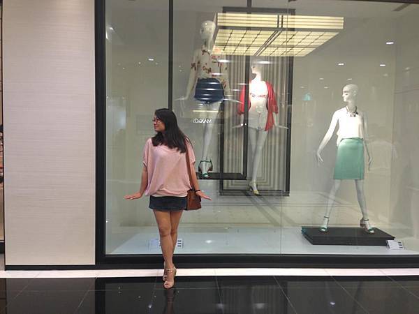 983981_674135829270329_1757021789_n