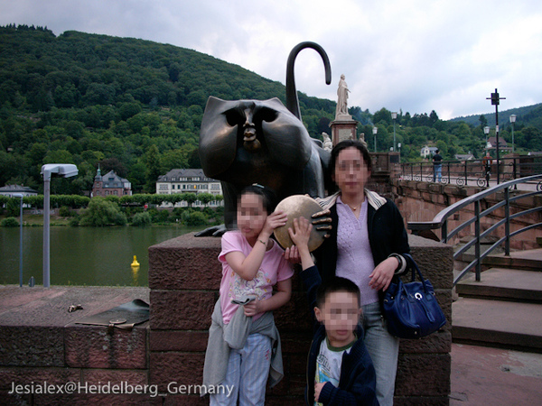 L1040471-pixlet.jpg L1040471-pixlet.jpg