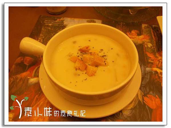 法式鮮奶玉米巧達起酥堡濃湯 核果美食工房 台中素食蔬食食記.jpg 法式鮮奶玉米巧達起酥堡濃湯 核果美食工房 台中素食蔬食食記.jpg