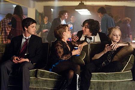 the-perks-of-being-a-wallflower-party-scene