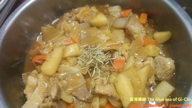 簡易咖哩雞(豬里肌肉) 簡易咖哩雞(豬里肌肉)