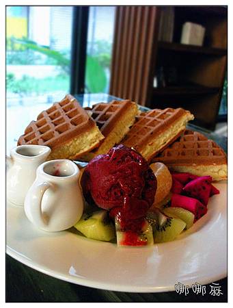 水果冰淇淋鬆餅 水果冰淇淋鬆餅