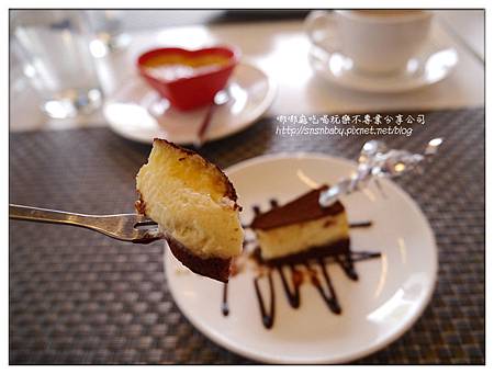 蛋糕挖一口 蛋糕挖一口