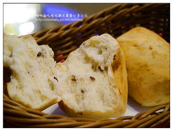 麵包剝開 麵包剝開