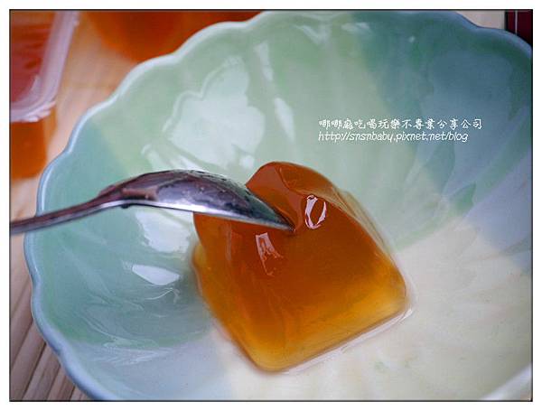 用湯匙壓 用湯匙壓