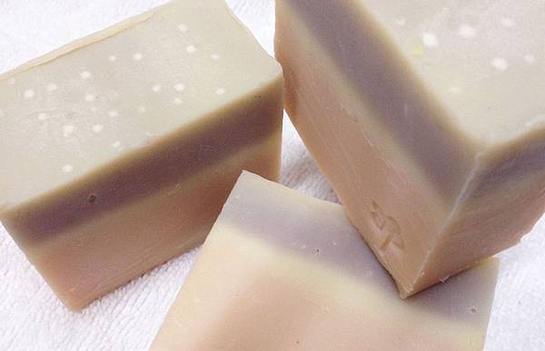 20120228玫瑰香氛精油皂-2