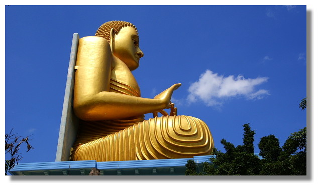 丹布拉金廟(Dambulla Golden Temple)