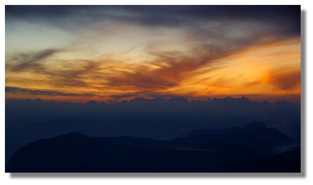 亞當山/亞當峰(Adam's Peak/Sri Pada)