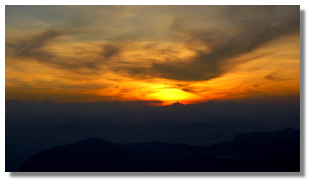 亞當山/亞當峰(Adam's Peak/Sri Pada) 亞當山/亞當峰(Adam's Peak/Sri Pada)