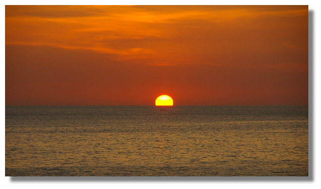 普吉島巴東海灘日落