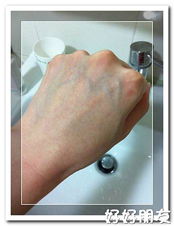 孟亞15%微晶胺基酸去角質煥膚露+美C超保濕水嫩乳-19 試用