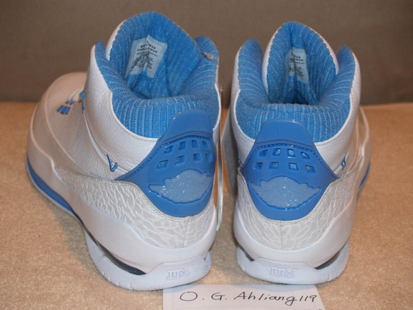 Air Jordan 2.5 - UNC Player Exclusive (PE) Sample 04