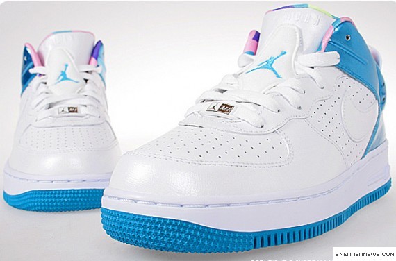 Air Jordan Force Fusion VI (6) 58 GS - White  Pure Purple - Neon Turquoise 05.jpg