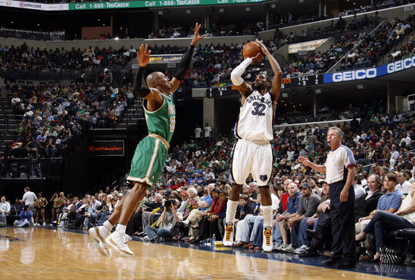 Air Jordan XI (11) Player Exclusive - Ray Allen 04.jpg
