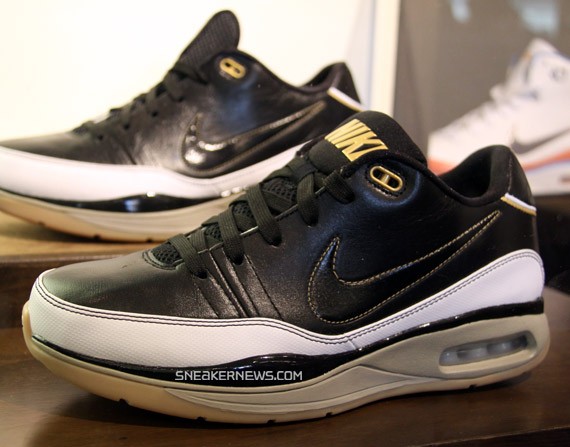 nike-blue-chip-love-pain-02.jpg