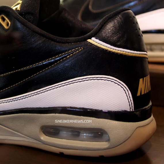 nike-blue-chip-love-pain-04.jpg