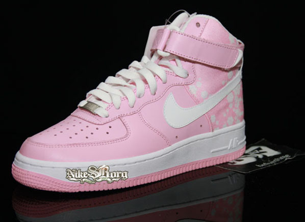 Nike Womens Air Force 1 High - Pink  White 02.jpg