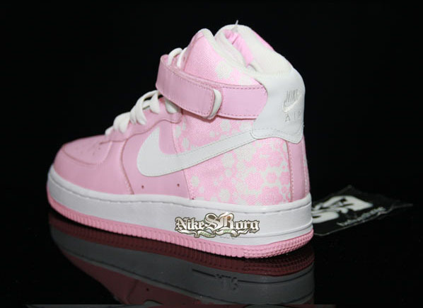 Nike Womens Air Force 1 High - Pink  White 03.jpg