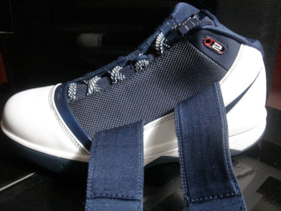 Nike Zoom Lebron Soldier III (3) - White  Navy  Red 07.jpg