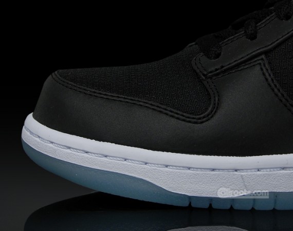Nike Dunk Low Supreme Spark - 3M 05.jpg