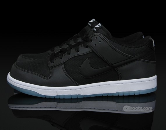 Nike Dunk Low Supreme Spark - 3M 04.jpg
