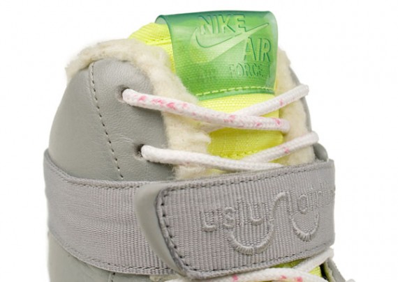 Nike 1World Air Force 1 - Uslu Airlines 03.jpg
