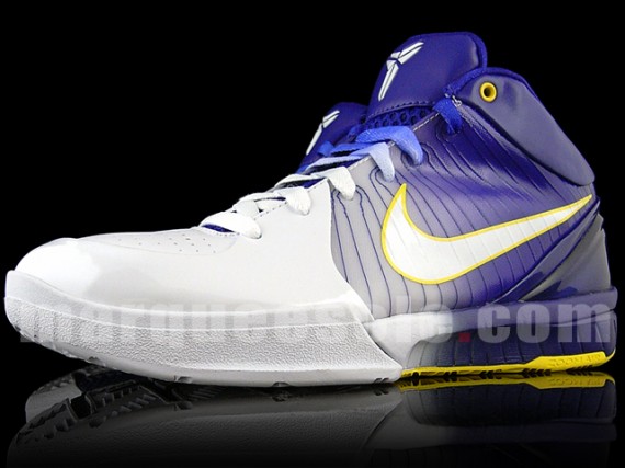 Nike Zoom Kobe IV Gradient Blue Lakers Home 01.jpg