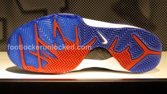 Nike Zoom Kobe IV–Black–Blue–Red 03.jpg