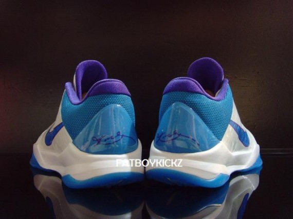 Nike Zoom Kobe V (5) – Charlotte Hornets 02.jpg