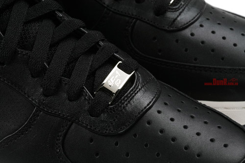 Futura x Nike Air Force 1 High “Be True” 02.jpg
